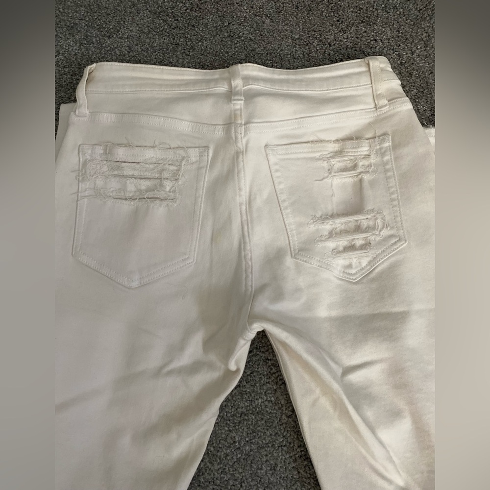 4 pair of Buckle Brand jeans size 27